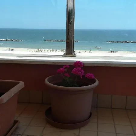 La Pinetina Nocleg ze śniadaniem Porto San Giorgio